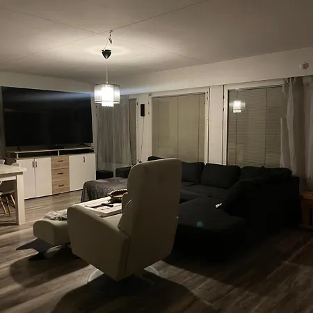 Spacious For 1-4 People Huoneisto