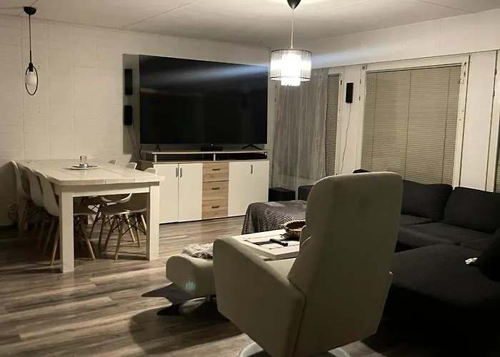 Huoneisto Spacious For 1-4 People *